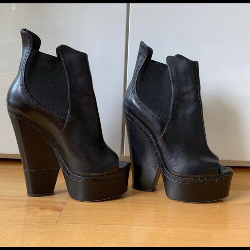 GIUSEPPI ZAGNOTTI open toe cut out wedges